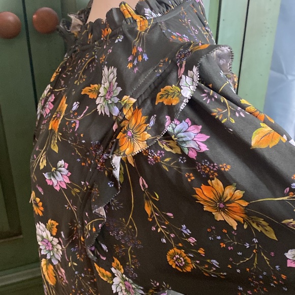 Anthropologie Dolan Boho Hunter Green Floral Ruffle LS Silk Blouse Size Small - Picture 4 of 10